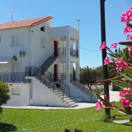 Eva Apartments Svoronata Exterior photo