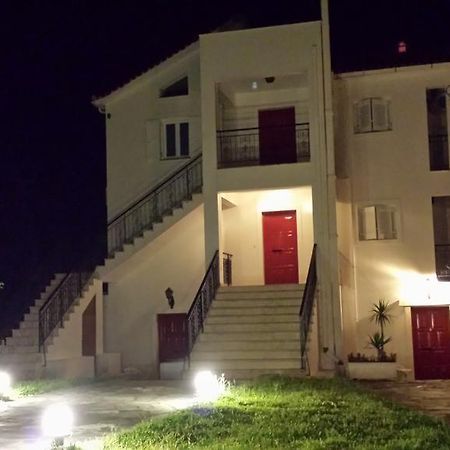 Eva Apartments Svoronata Exterior photo