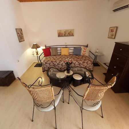 Eva Apartments Svoronata Exterior photo