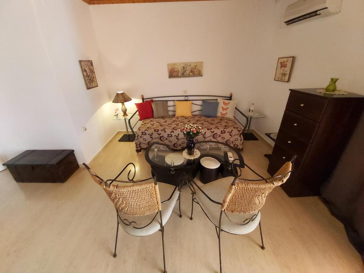 Eva Apartments Svoronata Exterior photo